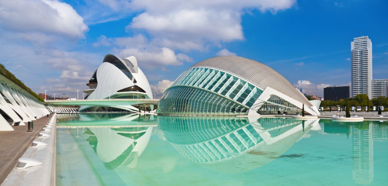 L’Oceanografic di Valencia, tra i principali simboli della città